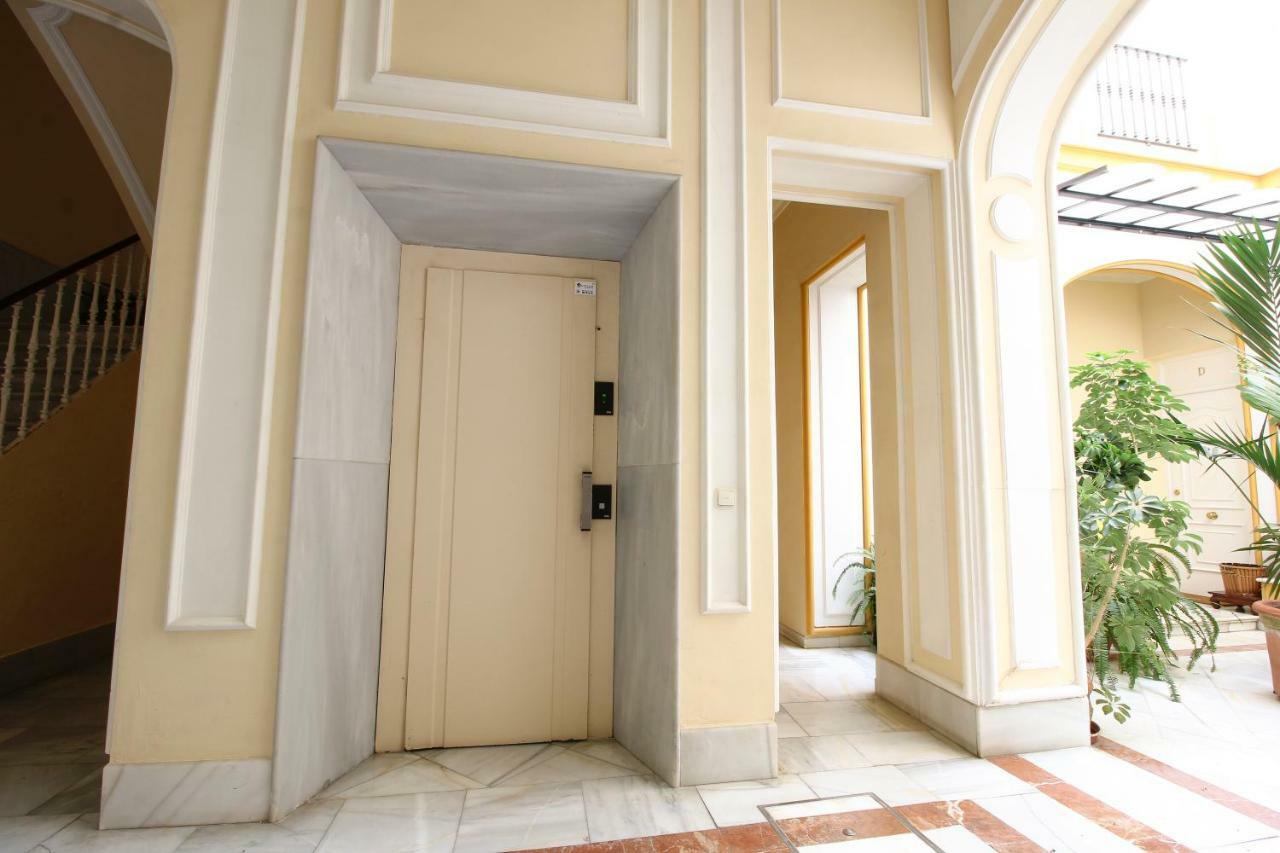 Trajano Apartment Seville